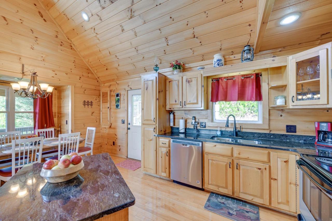 Warm And Cozy Cabin With Deck On Top Of The Blue Ridge Fancy Gap Eksteriør bilde