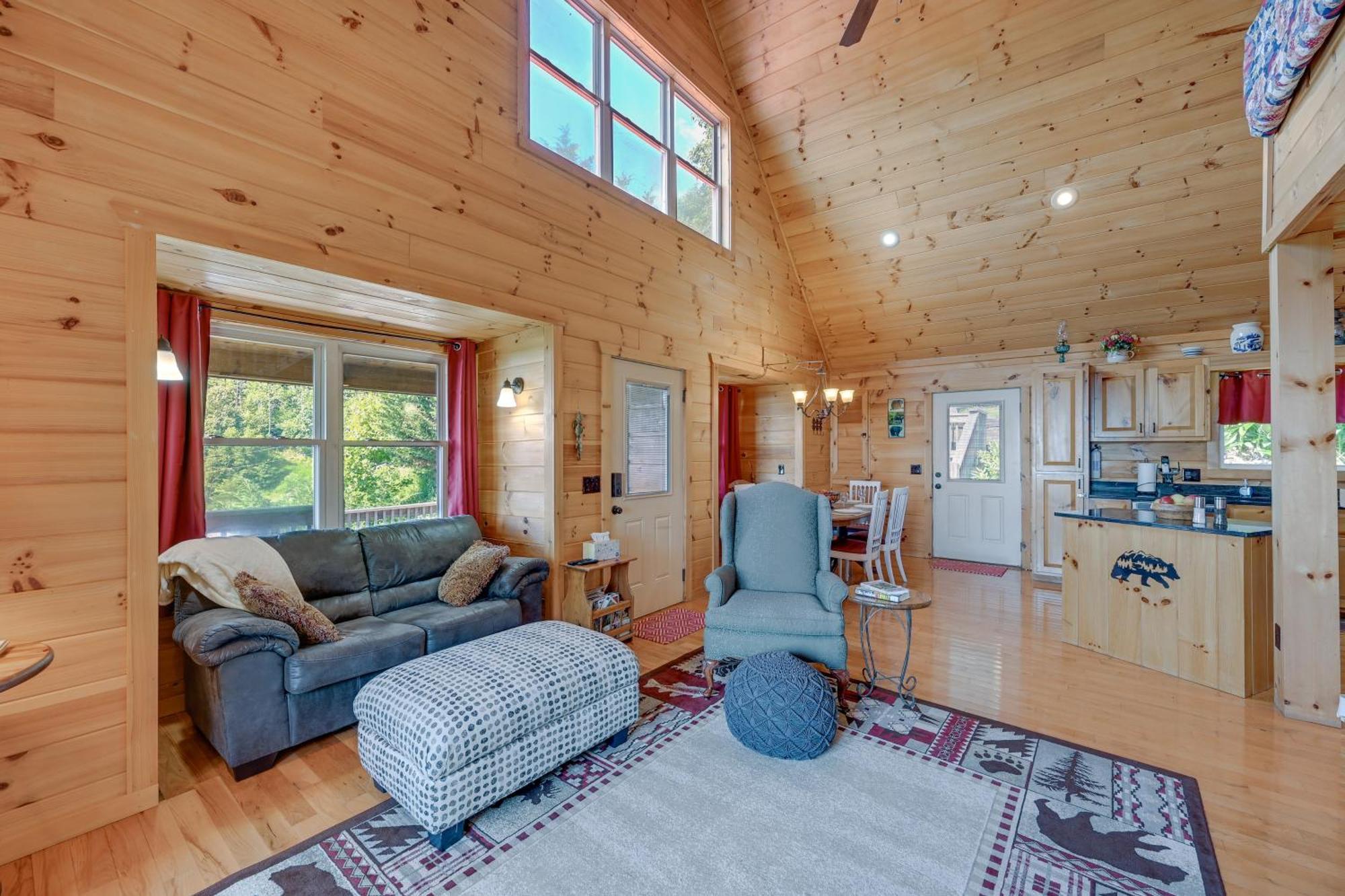Warm And Cozy Cabin With Deck On Top Of The Blue Ridge Fancy Gap Eksteriør bilde